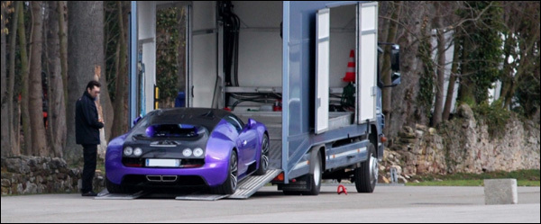 Bugatti Veyron Super Sport paars