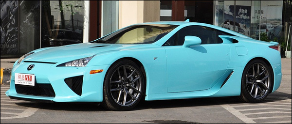 Lexus V10 LFA baby blauw