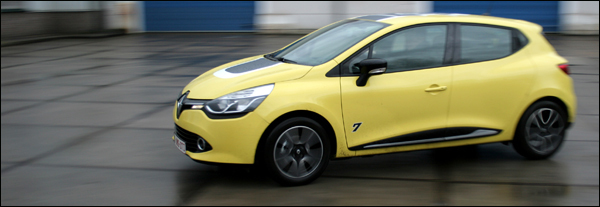 Renault Clio test 2012 header