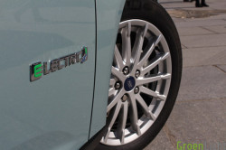 Duotest - Nissan Leaf vs Focus Electric 06