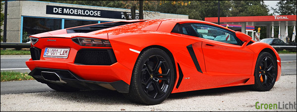 Gespot: Lamborghini Aventador LP700-4