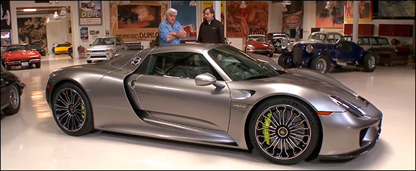 Video: Jay Leno proeft van de Porsche 918 Spyder