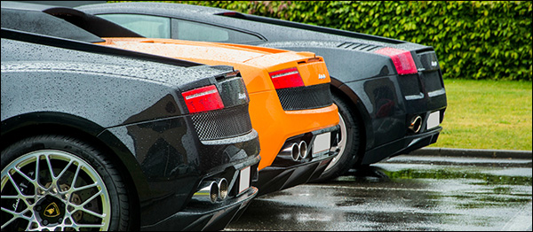 Gespot: Enkele Lamborghini's trekken er op uit