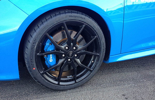 Ford Focus RS rolt exclusief op Michelin rubber