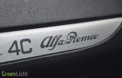 Rijtest: Alfa Romeo 4C 2014