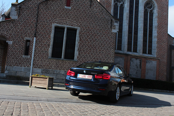 Rijtest - BMW 320d ED 2015 07
