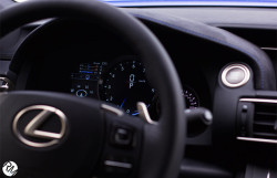 Rijtest: Lexus RC F V8 (2015)