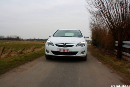 Rijtest Opel Astra Turbo 1