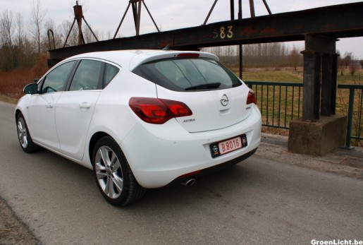 Rijtest Opel Astra Turbo 10