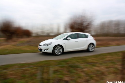 Rijtest Opel Astra Turbo 2