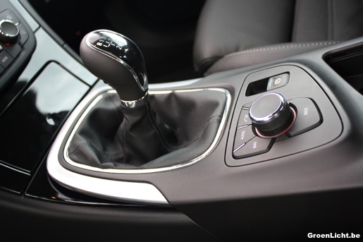 Rijtest: Opel Insignia 2.0 Turbo 4x4 Interieur