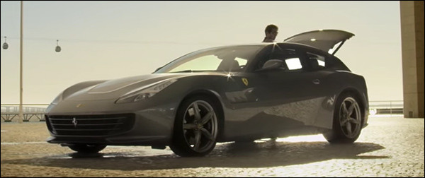 Video: Ferrari GTC4Lusso in actie