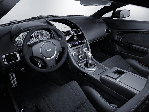 Aston Martin V12 Vantage Interieur