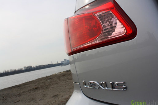 rijtest Lexus IS200d