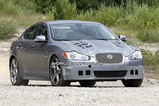 Spyshots: Jaguar XF R