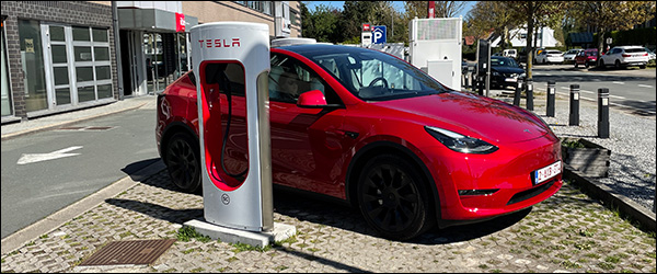 Belgische Tesla Supercharger laadpalen nu ook voor iedereen toegankelijk!