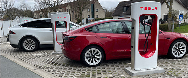 Meer dan 6.000 Tesla Superchargers in Europa (2021)