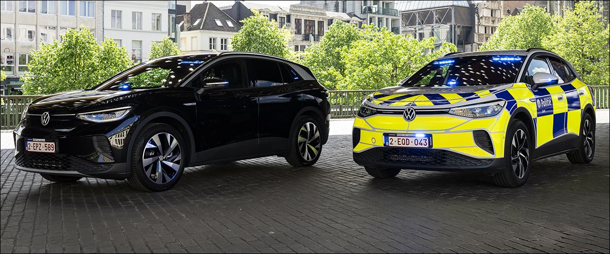 Politie Gent test de Volkswagen ID4 EV 77 kWh SUV als interventiewagen (2024)