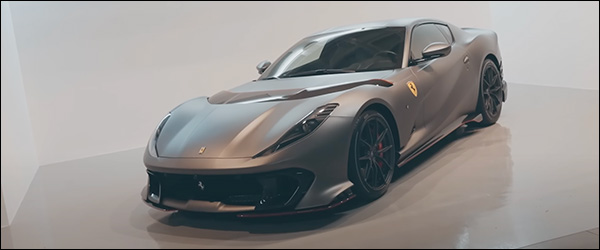 Video: Carlos Sainz heeft een unieke Ferrari 812 Competizione (2023)