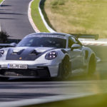 Video: Porsche 911 (992) GT3 RS knalt over de Nurburgring 525 pk (2022)